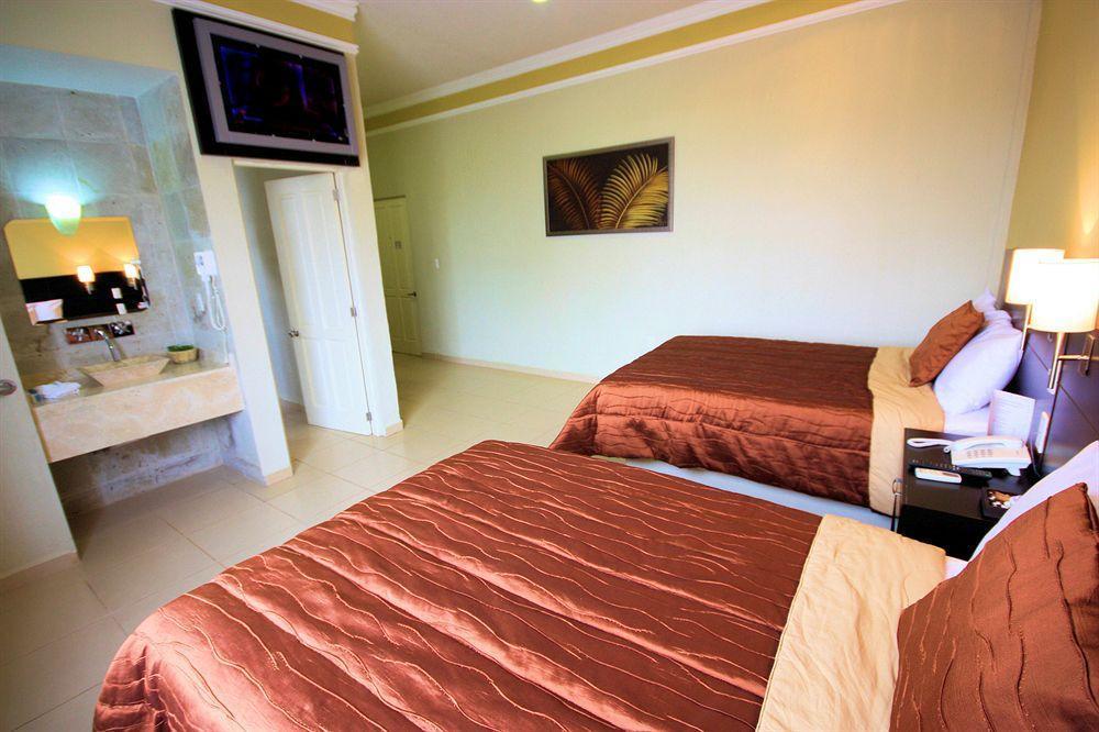 Gamma Leon Hotel Екстериор снимка