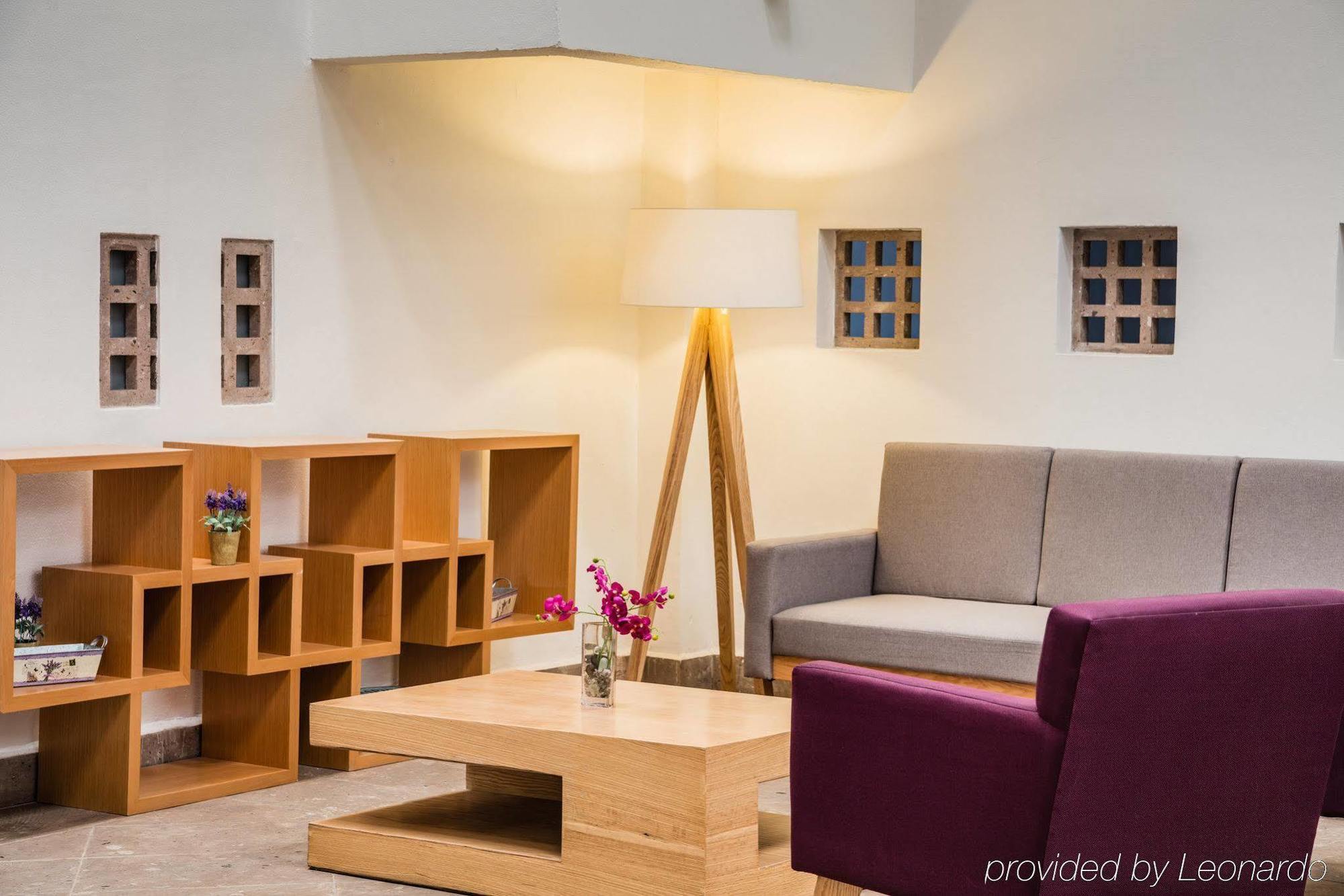 Gamma Leon Hotel Екстериор снимка