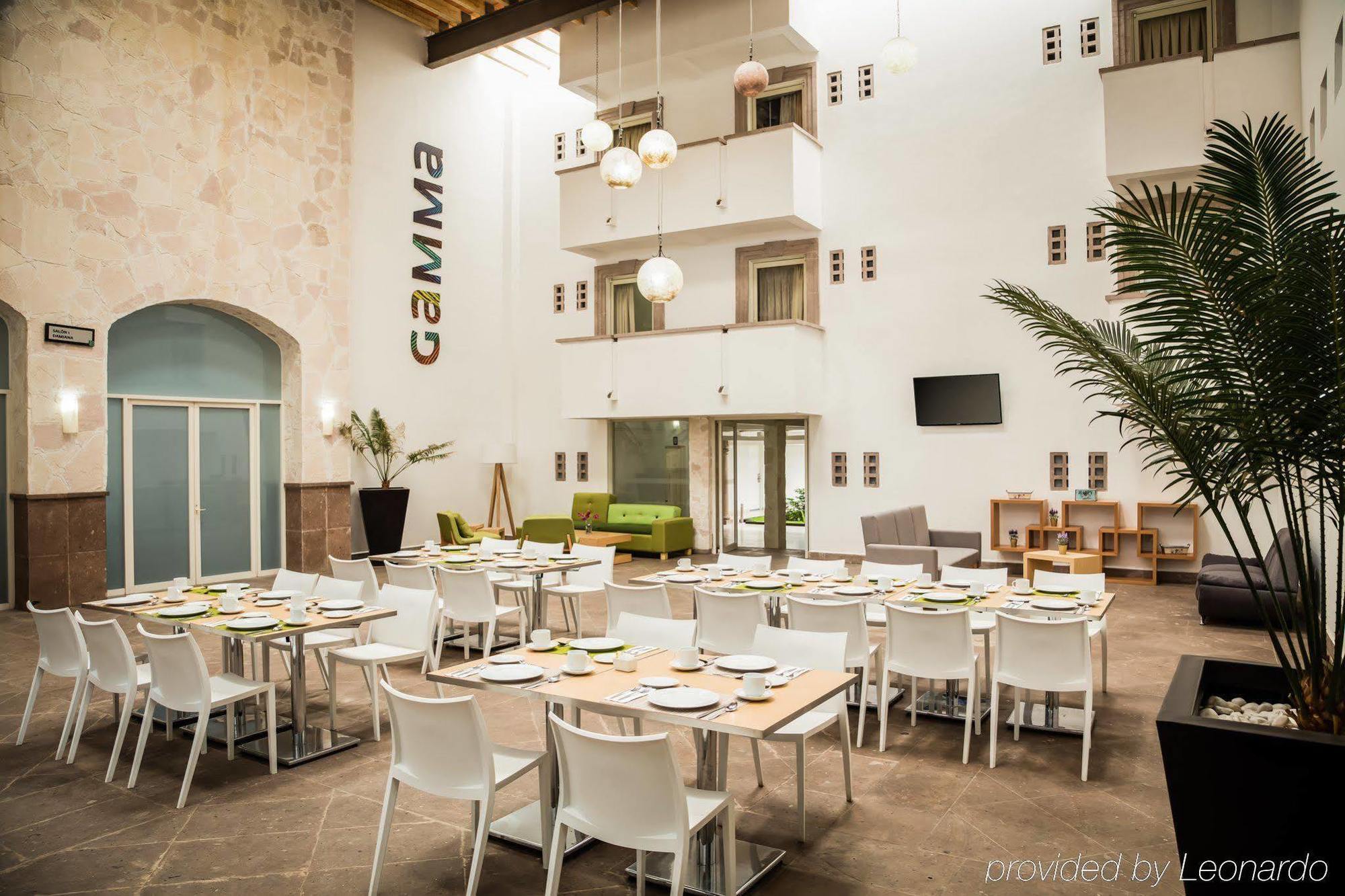 Gamma Leon Hotel Екстериор снимка