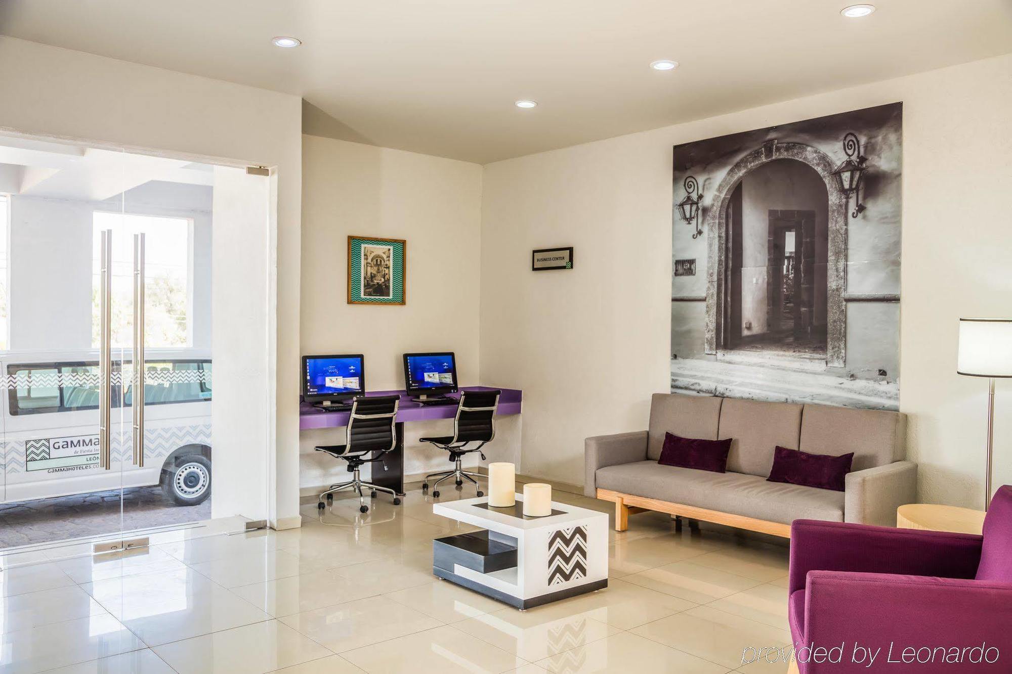Gamma Leon Hotel Екстериор снимка