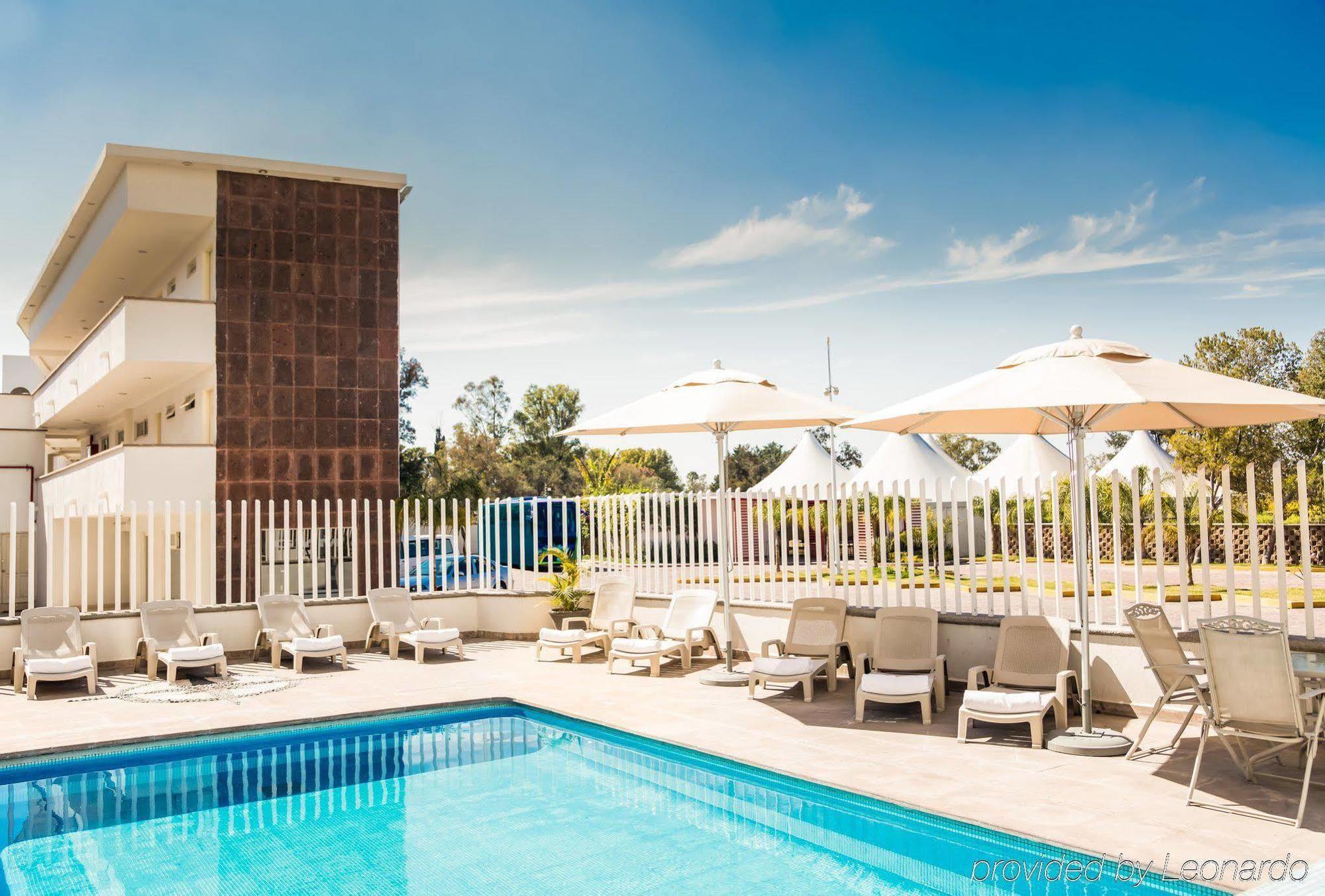 Gamma Leon Hotel Екстериор снимка