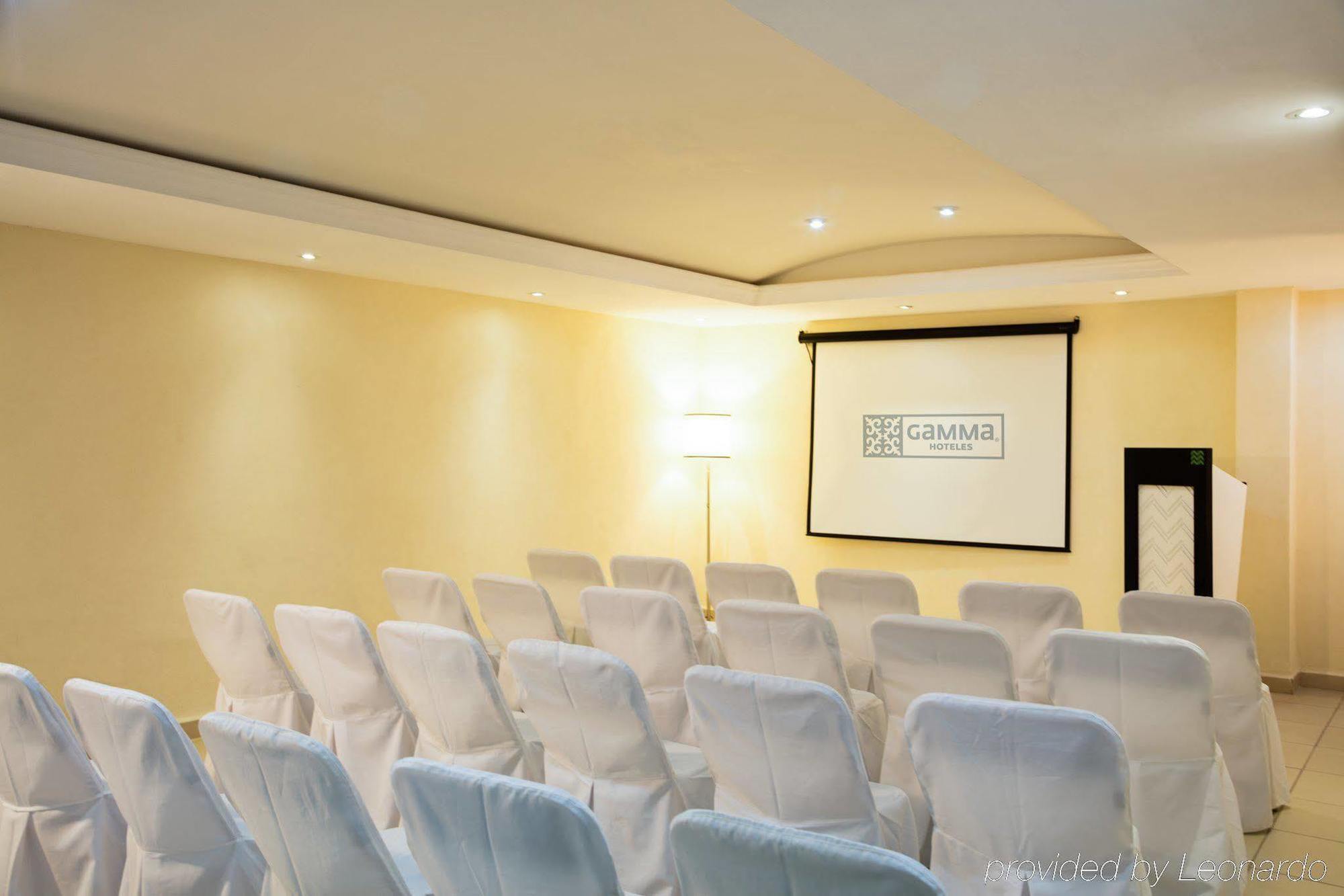 Gamma Leon Hotel Екстериор снимка